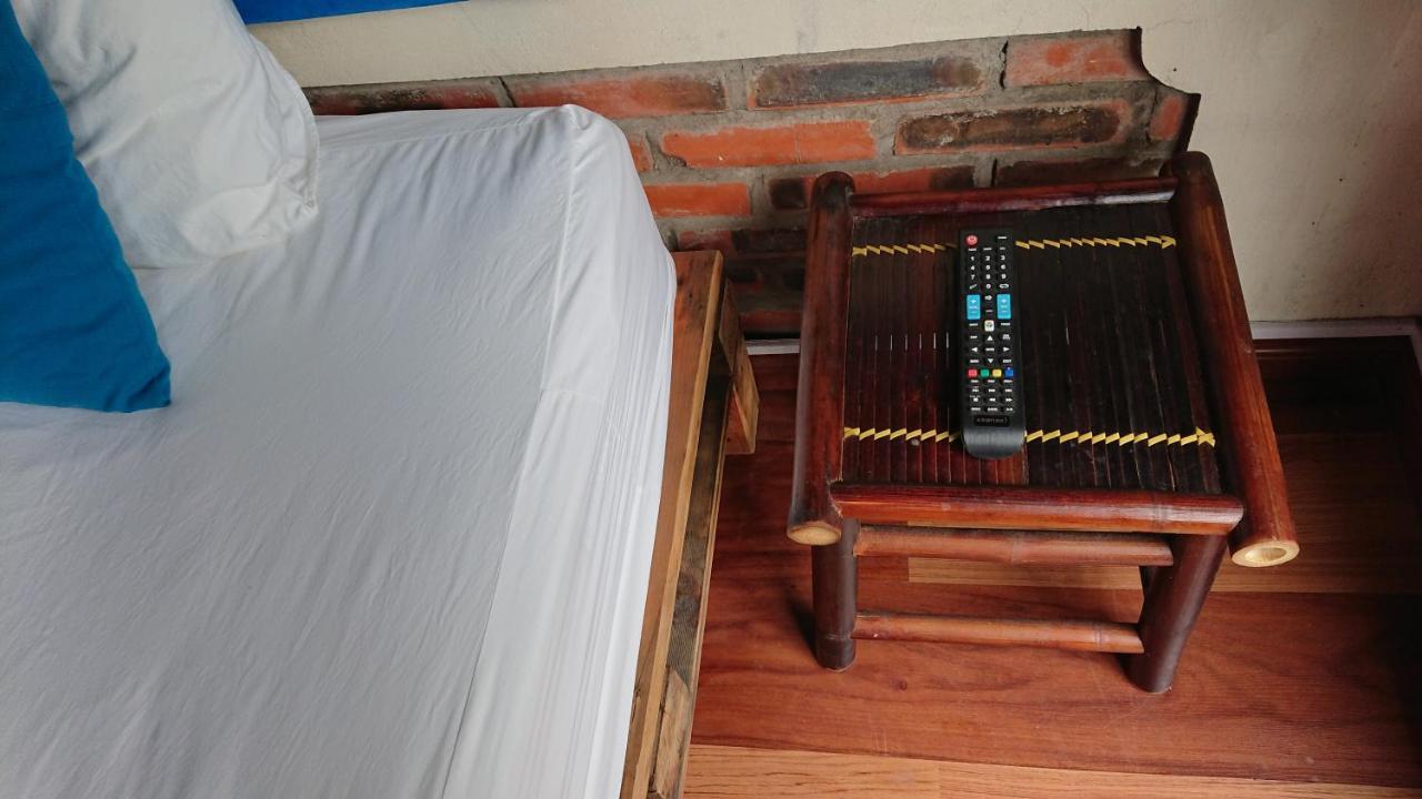 Halo Bay Homestay Ha Long Esterno foto